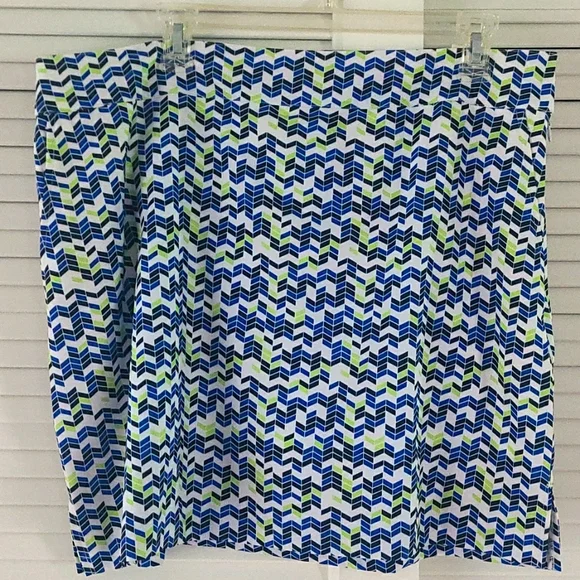 NWT IZOD Golf Skort. Size 14. Pockets Blues/White/Lime Side Zip. UPF-15 - Picture 1 of 10